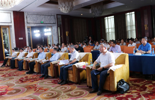 甘肃省工业企业上云推进大会隆重召开-3.JPG